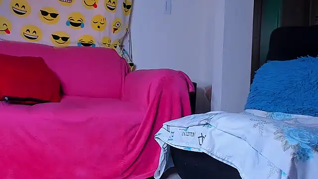 kerlysmith 24 online show from October 2025 04:15:02 PM