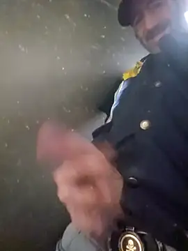 Snapshot of Joysdic41 chatting on February 2025 07:32:02 PM Joysdic41 online show from February 2025 07:32:02 PM