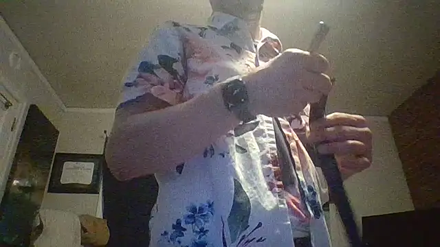 Snapshot of trash4cash chatting on February 2025 12:43:01 AM trash4cash online show from February 2025 12:43:01 AM