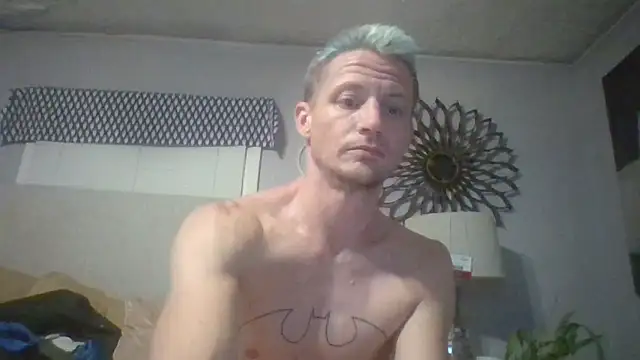 Snapshot of trash4cash chatting on September 2025 01:38:02 AM trash4cash online show from September 2025 01:38:02 AM