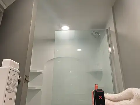 Snapshot of trash4cash chatting on December 2025 04:52:02 AM trash4cash online show from December 2025 04:52:02 AM