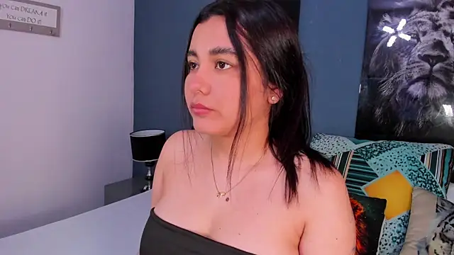 Liana Bernocchi online show from February 2025 08:33:02 PM