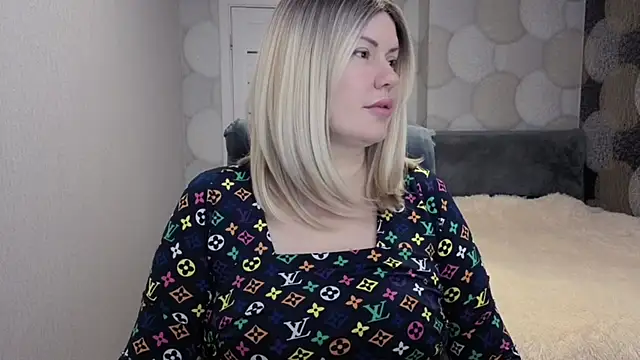 Snapshot of natusik chatting on November 2025 09:25:02 PM natusik online show from November 2025 09:25:02 PM