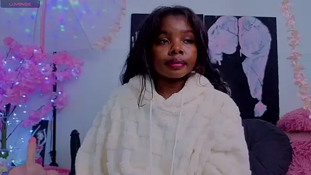 Snapshot of KilyetVera3x chatting on February 2026 05:45:01 AM KilyetVera3x online show from February 2026 05:45:01 AM