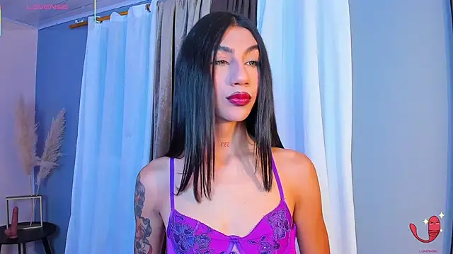 sofiaa grey  online show from October 2025 01:04:02 PM