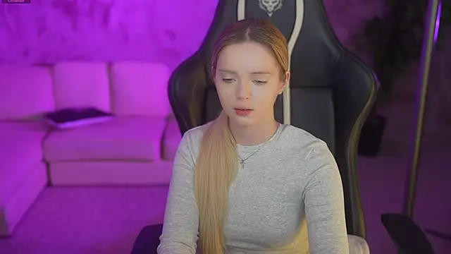 Cassy-Celestial  online show from December 2025 08:52:01 AM