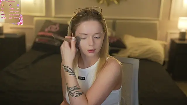 Snapshot of Cassy-Celestial_ chatting on April 2026 06:55:02 AM Cassy-Celestial online show from April 2026 06:55:02 AM