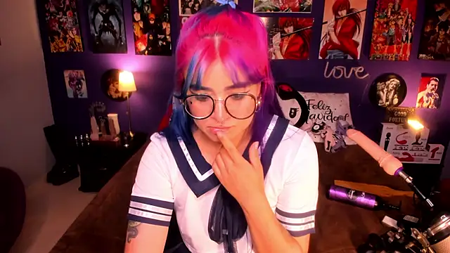 Snapshot of anne_cross chatting on January 2025 03:19:01 AM anne cross online show from January 2025 03:19:01 AM