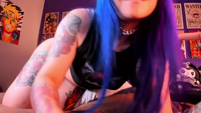 Snapshot of anne_cross chatting on January 2025 05:30:01 AM anne cross online show from January 2025 05:30:01 AM