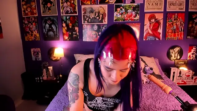 Snapshot of anne_cross chatting on March 2025 01:05:01 AM anne cross online show from March 2025 01:05:01 AM