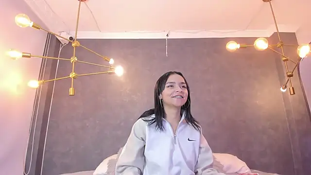 Snapshot of leigh-angels chatting on November 2025 09:37:01 PM leigh-angels online show from November 2025 09:37:01 PM