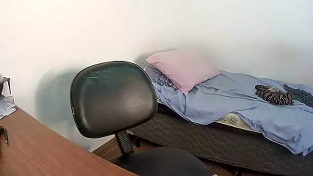 Morenatranss online show from April 2026 09:46:02 AM