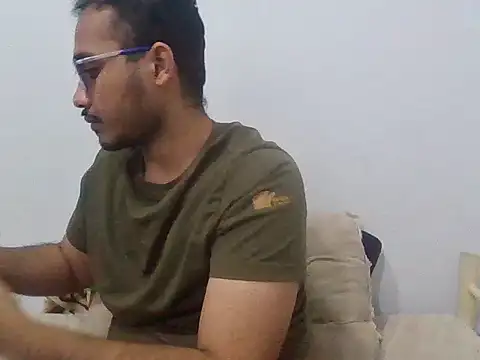 alesssterling online show from January 2026 03:03:01 PM