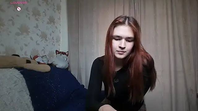 Snapshot of MargoFoxy chatting on October 2025 12:24:01 PM MargoFoxy online show from October 2025 12:24:01 PM