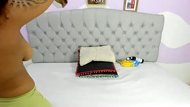 Snapshot of BRIYITHMENA chatting on October 2025 01:35:02 PM BRIYITHMENA online show from October 2025 01:35:02 PM