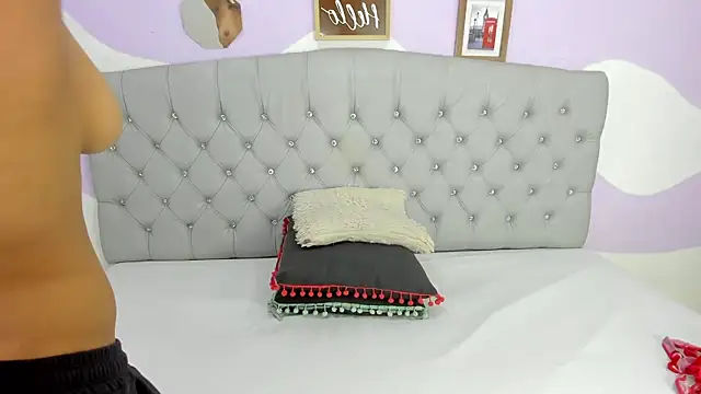 Snapshot of BRIYITHMENA chatting on November 2025 02:09:01 PM BRIYITHMENA online show from November 2025 02:09:01 PM