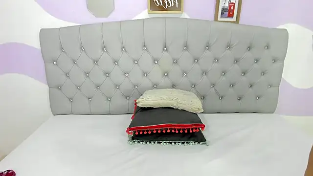 Snapshot of BRIYITHMENA chatting on December 2025 02:36:02 PM BRIYITHMENA online show from December 2025 02:36:02 PM