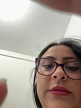 Sol biglips online show from February 2026 04:45:02 PM