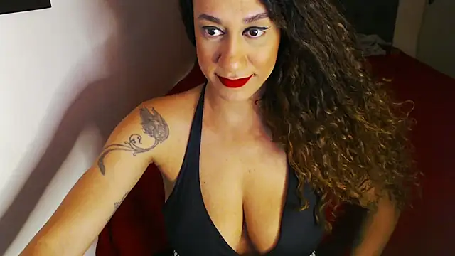 Snapshot of gauchinhaG chatting on April 2026 09:43:02 PM gauchinhaG online show from April 2026 09:43:02 PM