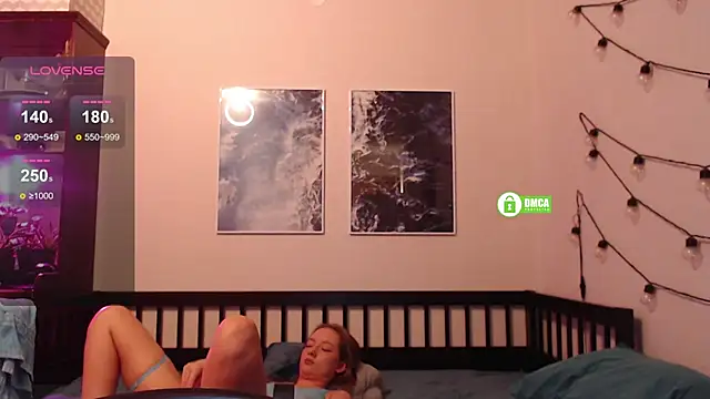 Snapshot of Sonya-Vlad chatting on December 2024 03:08:02 AM Sonya-Vlad online show from December 2024 03:08:02 AM