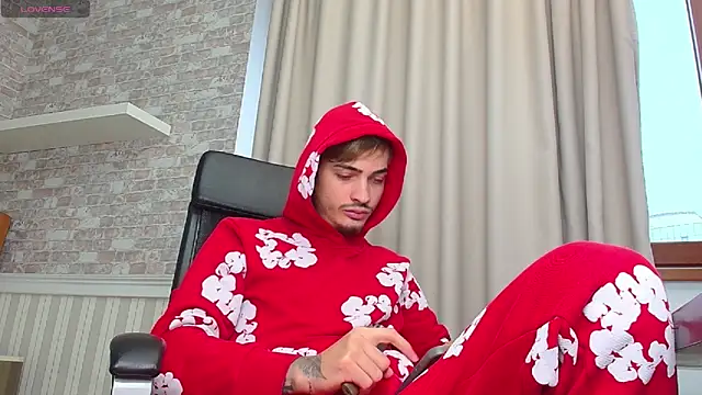 Snapshot of BrandonTate chatting on November 2025 12:18:01 PM BrandonTate online show from November 2025 12:18:01 PM