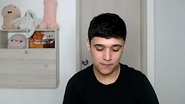 kaiine190 online show from November 2025 07:15:01 PM