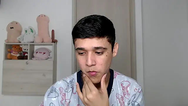 kaiine190 online show from December 2025 06:50:01 AM