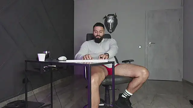 Snapshot of mattmasterss chatting on October 2025 08:33:02 PM mattmasterss online show from October 2025 08:33:02 PM