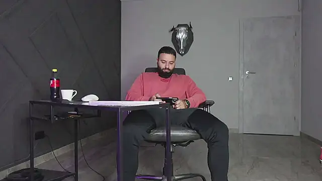 Snapshot of mattmasterss chatting on October 2025 08:32:01 PM mattmasterss online show from October 2025 08:32:01 PM