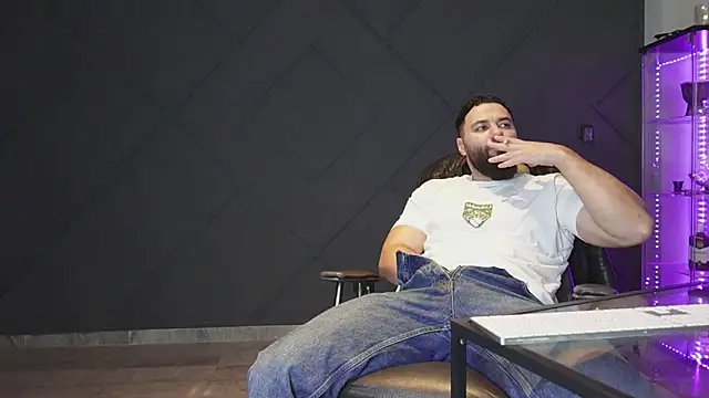 mattmasterss online show from March 2026 06:36:01 PM