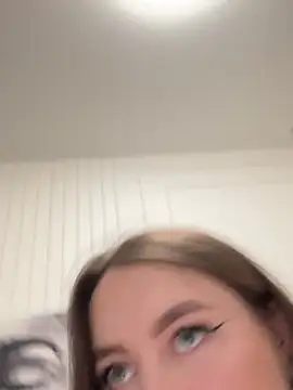 Snapshot of Lady_MiaOlson chatting on January 2025 01:17:01 AM Lady MiaOlson online show from January 2025 01:17:01 AM