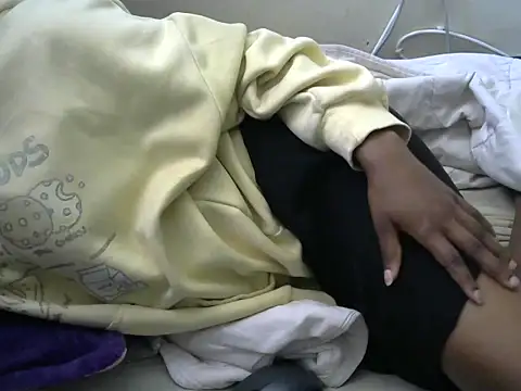 Ma-yolo001 online show from September 2025 08:50:01 AM