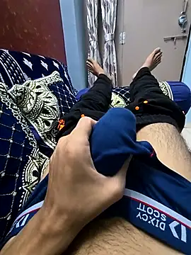 Snapshot of Yours1311 chatting on November 2025 12:38:02 PM Yours1311 online show from November 2025 12:38:02 PM