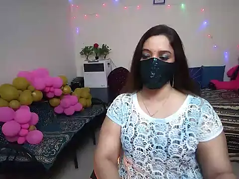 Arushisingh8888 online show from January 2025 12:30:02 PM