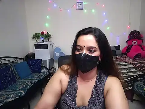 Arushisingh8888 online show from February 2025 01:54:02 PM