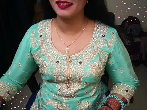 Arushisingh8888 online show from March 2026 01:03:02 PM