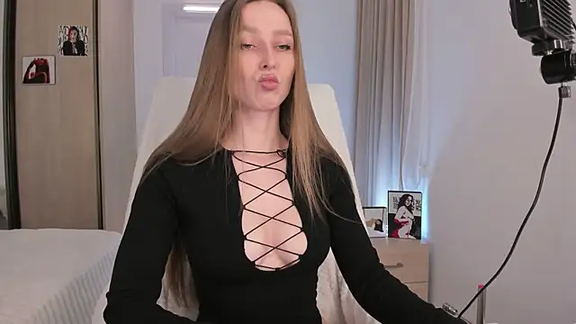 Snapshot of CharlotteWells chatting on December 2025 05:53:01 PM CharlotteWells online show from December 2025 05:53:01 PM