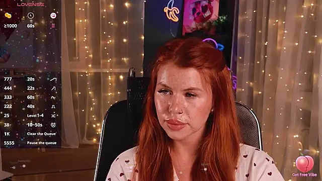 Snapshot of KristinaMoon chatting on February 2025 06:34:02 PM KristinaMoon online show from February 2025 06:34:02 PM