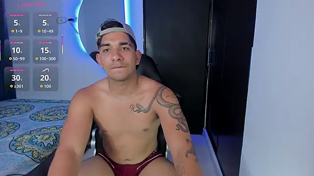 valentino santoss online show from November 2025 10:10:02 PM