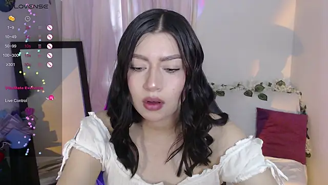 mily thomson b  online show from April 2026 10:44:02 PM