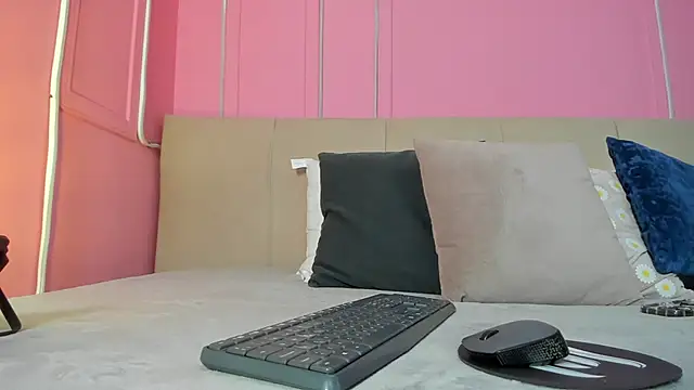 Snapshot of Emelyy_Carter chatting on September 2025 11:57:01 AM Emelyy Carter online show from September 2025 11:57:01 AM
