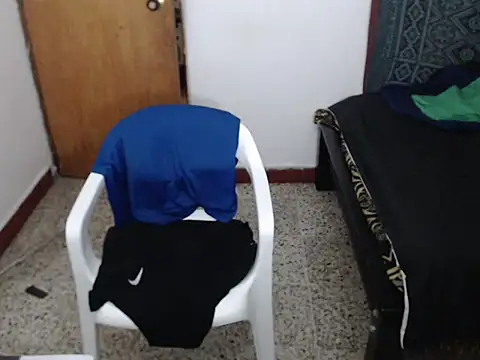 Snapshot of jefmuscle chatting on December 2025 12:43:02 PM jefmuscle online show from December 2025 12:43:02 PM