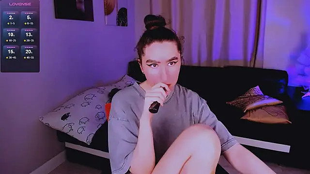 Snapshot of Lily_xBabe chatting on December 2025 11:17:02 AM Lily xBabe online show from December 2025 11:17:02 AM