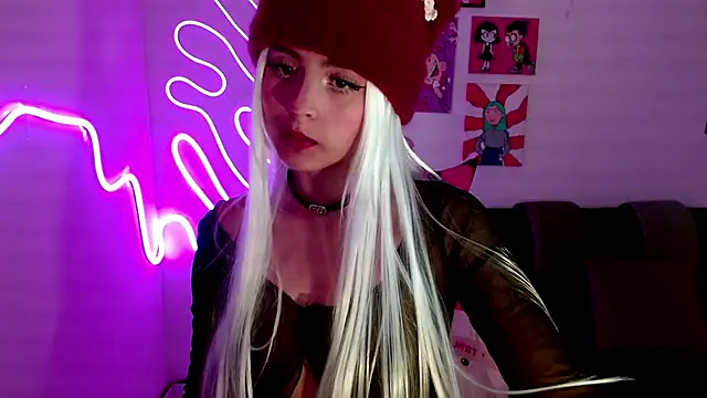 Kind Scarlett online show from January 2025 11:44:02 PM