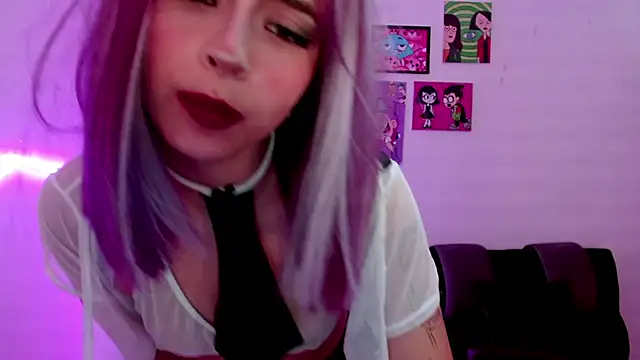 Snapshot of Kind_Scarlett chatting on January 2025 02:23:01 AM Kind Scarlett online show from January 2025 02:23:01 AM