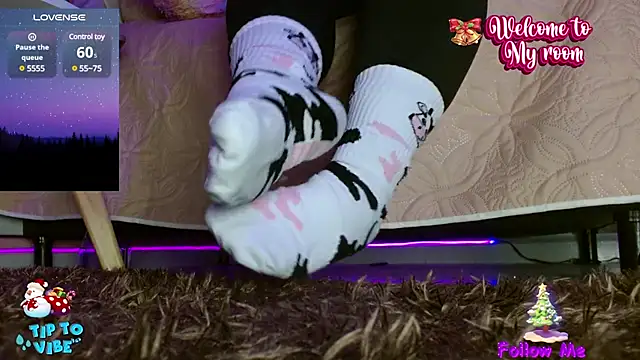 Snapshot of HECATE_23 chatting on December 2024 01:18:01 PM HECATE 23 online show from December 2024 01:18:01 PM