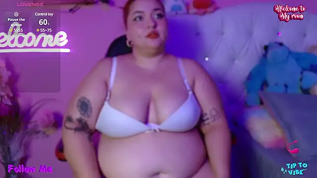 Snapshot of HECATE_23 chatting on January 2025 01:14:01 PM HECATE 23 online show from January 2025 01:14:01 PM