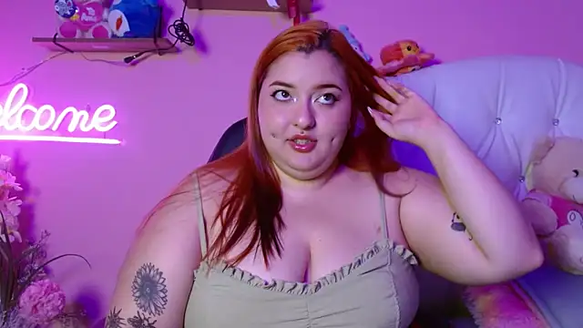 Snapshot of HECATE_23 chatting on February 2025 01:33:01 PM HECATE 23 online show from February 2025 01:33:01 PM