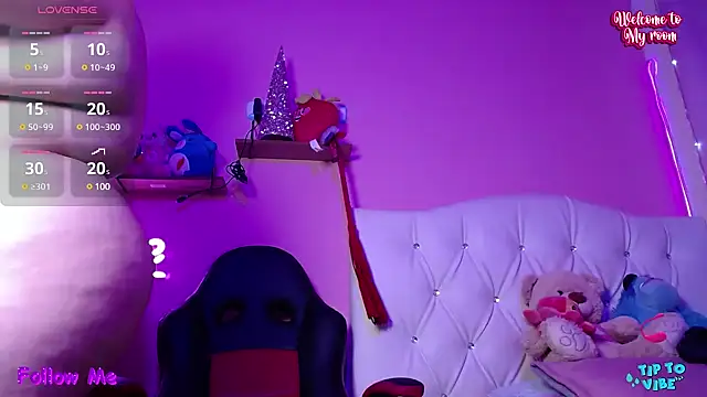 Snapshot of HECATE_23 chatting on February 2025 01:06:01 PM HECATE 23 online show from February 2025 01:06:01 PM