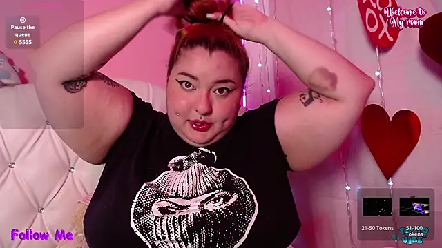 Snapshot of HECATE_23 chatting on March 2025 01:08:01 PM HECATE 23 online show from March 2025 01:08:01 PM